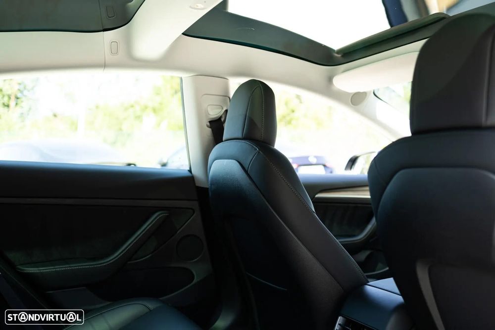 Tesla Model 3 Long-Range Dual Motor AWD - 15