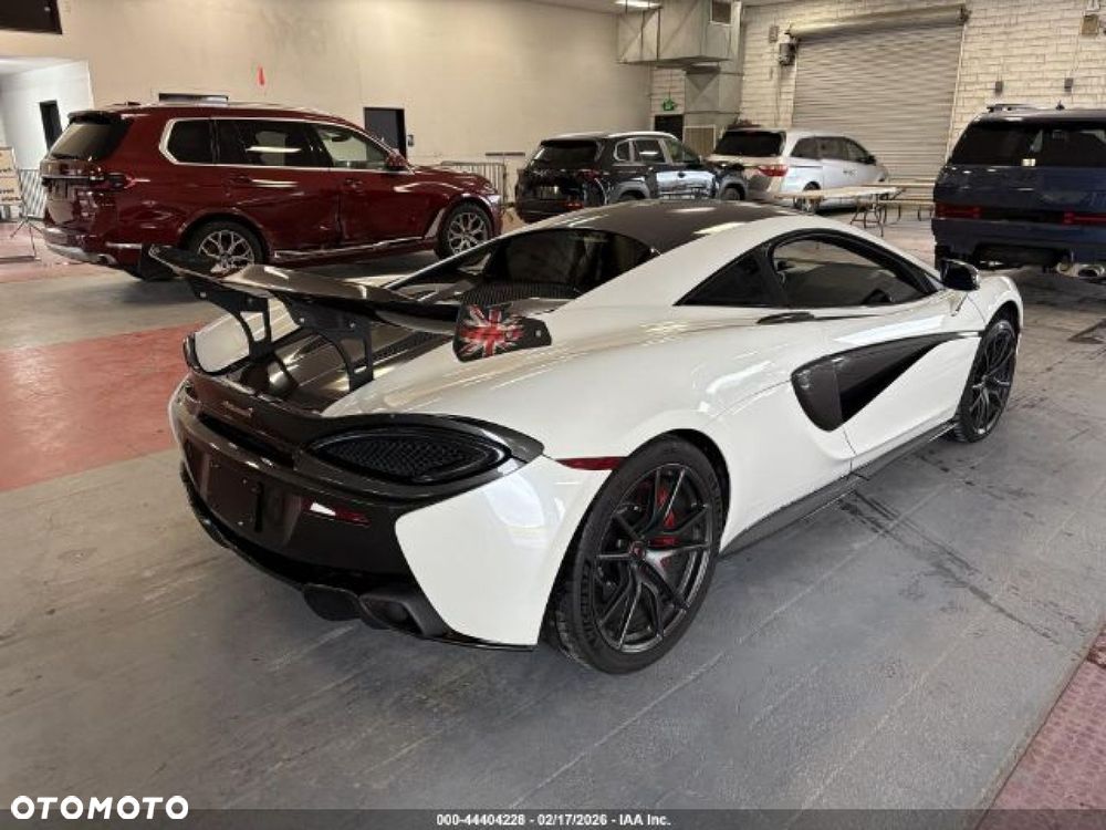 McLaren 570S Coupe - 4