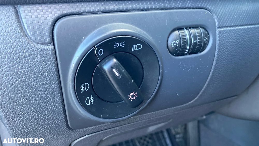 Volkswagen Golf - 13