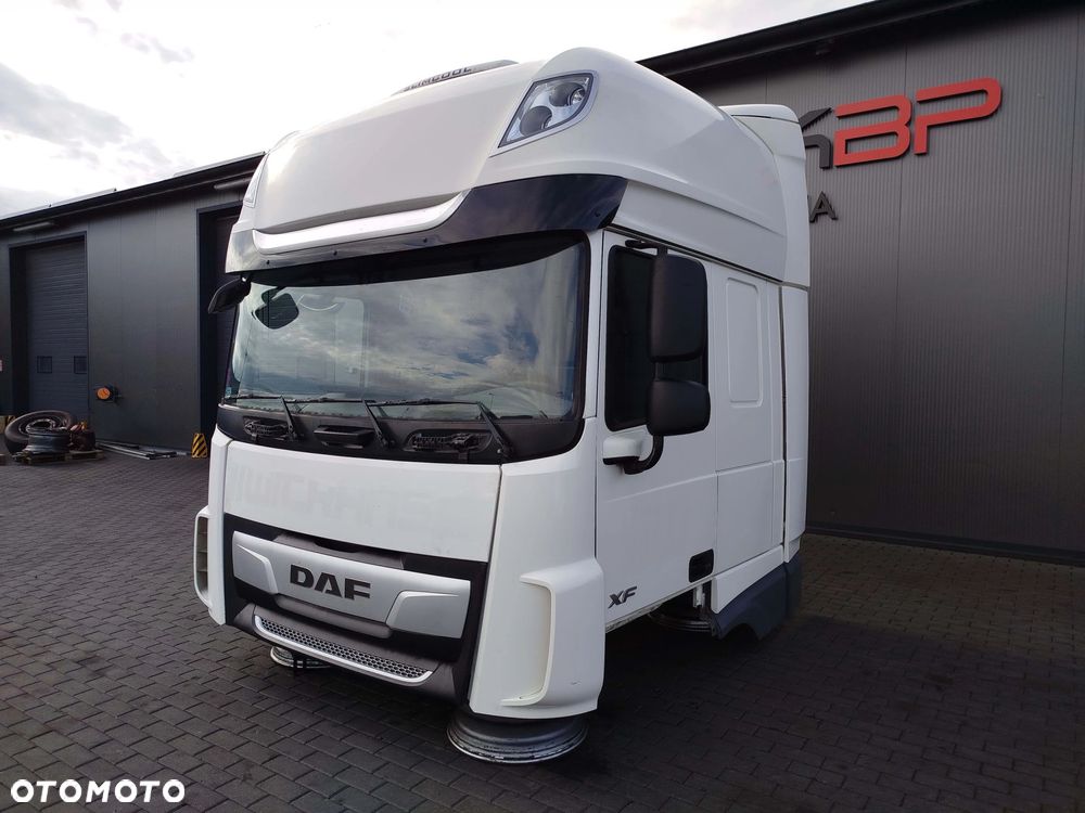 KABINA DAF XF 106 LIFT - 7