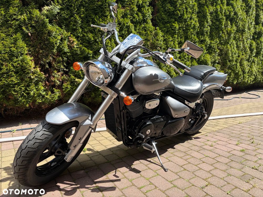Suzuki Intruder - 6