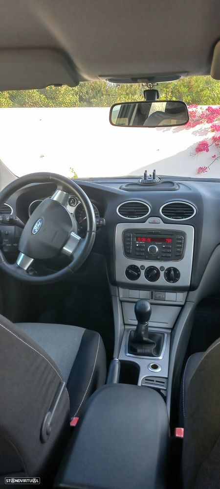 Ford Focus SW 1.4 16V Trend - 6