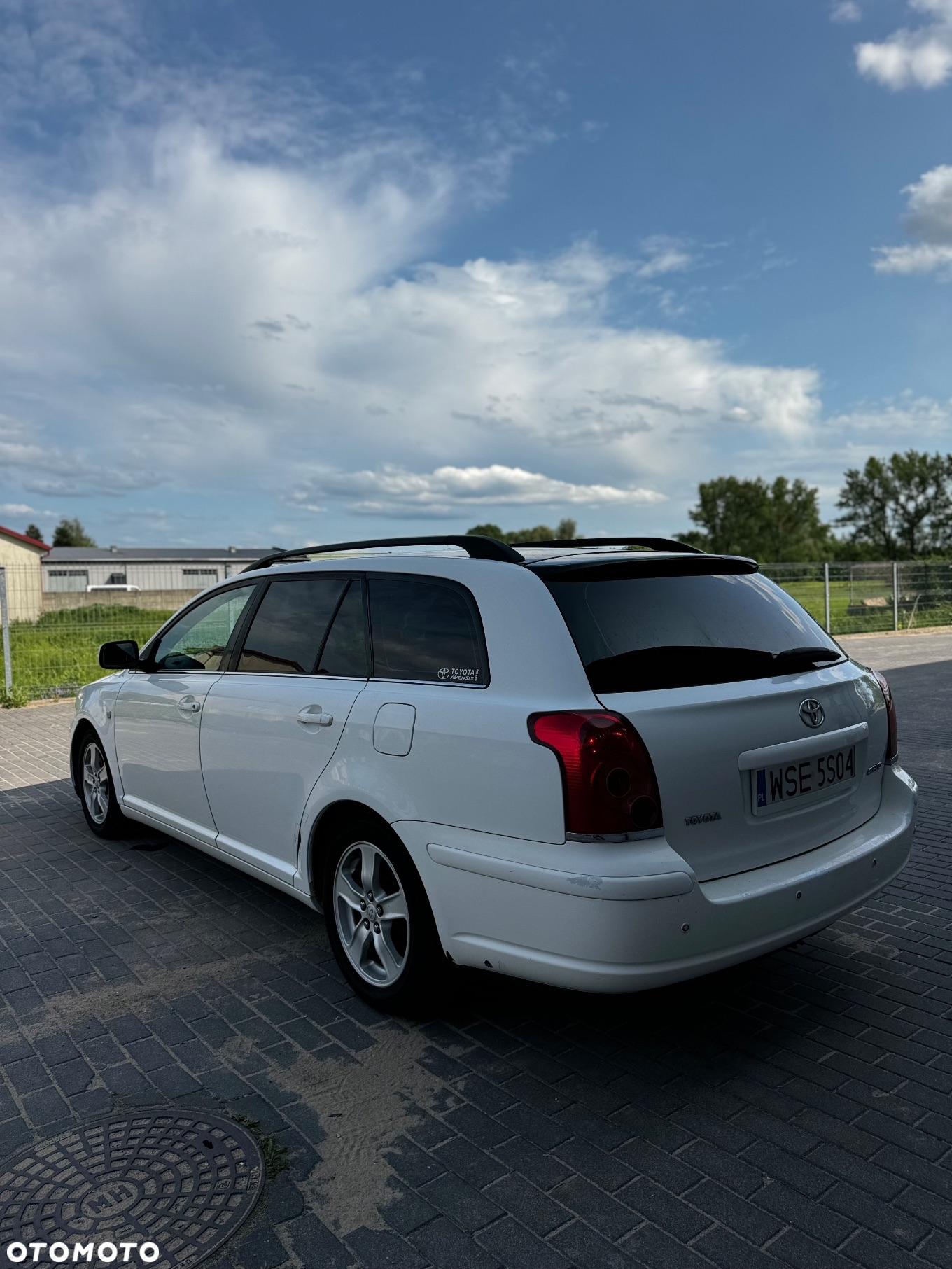 Toyota Avensis 1.8 VVT-i Luna - 4