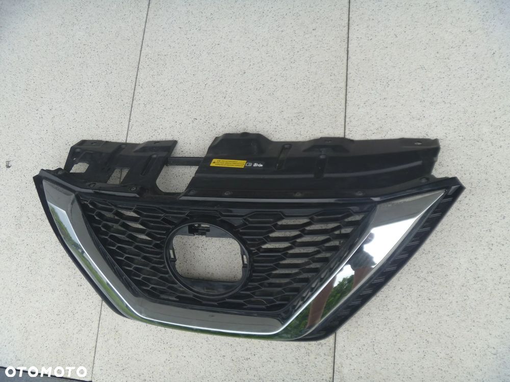 NISSAN QASHQAI II J11 LIFT 2016 ATRAPA ZDERZAKA ORYGINAŁ POD RADAR 62310-HV3 - 2