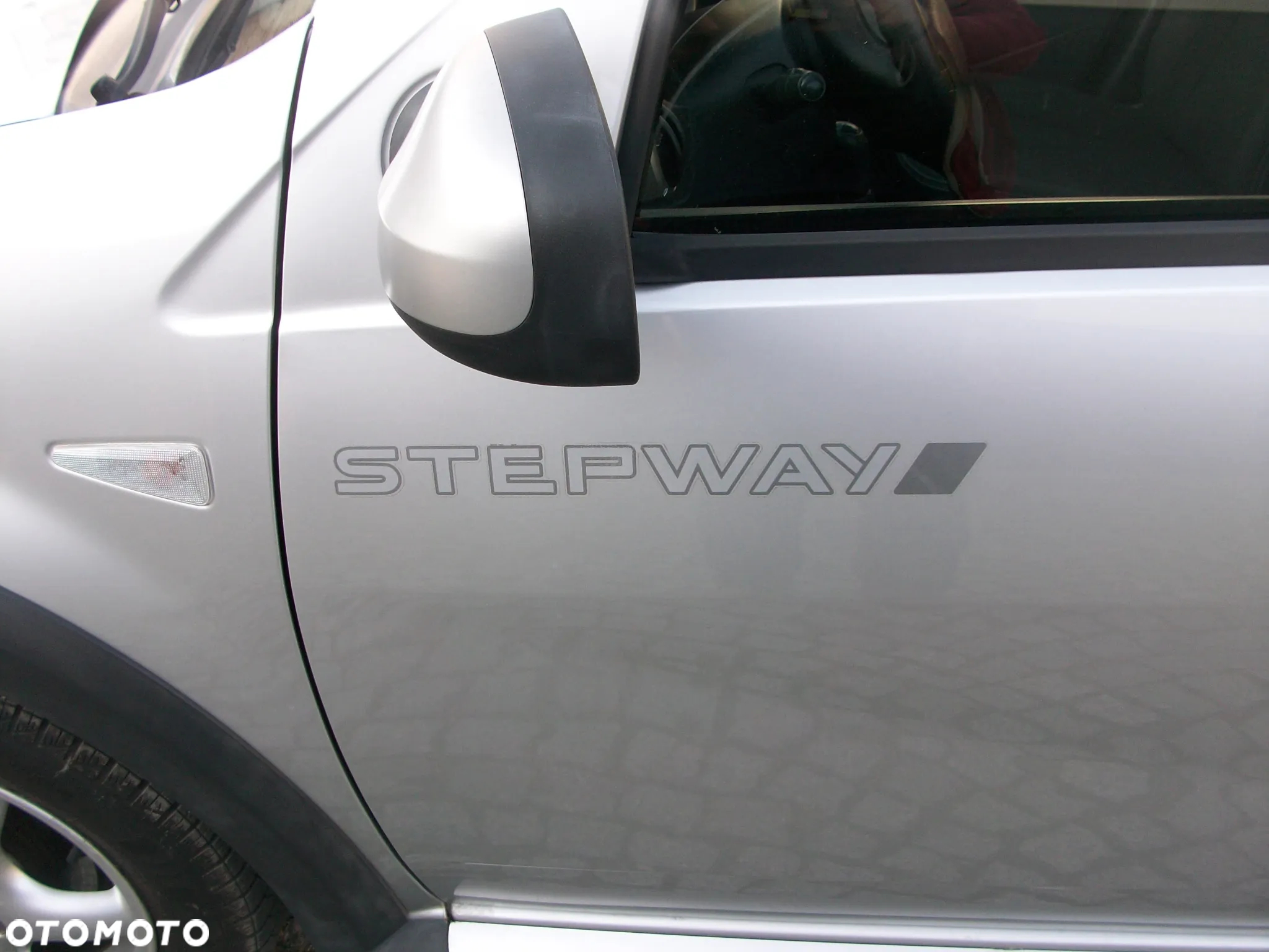 Dacia Sandero 1.6 MPI Stepway - 10