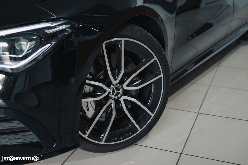 Mercedes-Benz CLA 35 AMG Shooting Brake 4Matic - 2