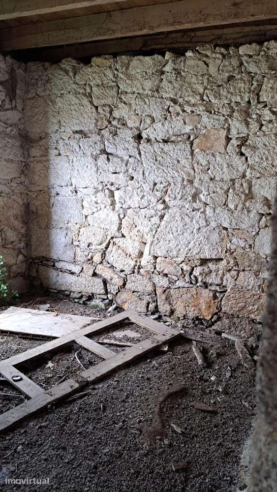 Moradia para Restaurar T4 Venda em Vila de Punhe,Viana do Castelo - Grande imagem: 5/42