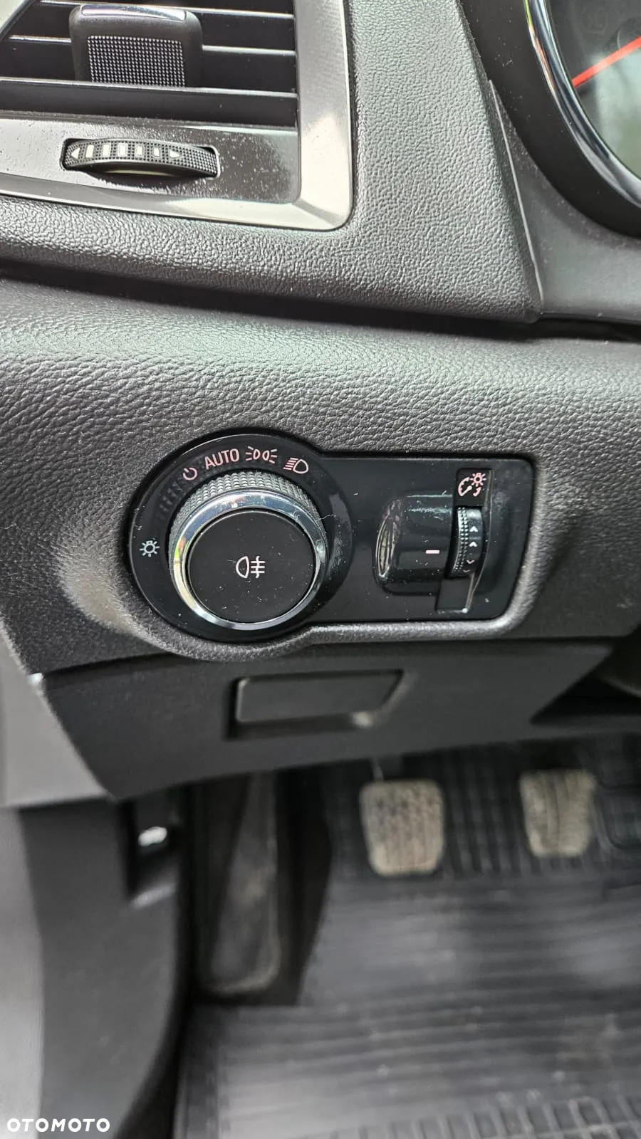 Opel Astra 1.4 Turbo Innovation - 11