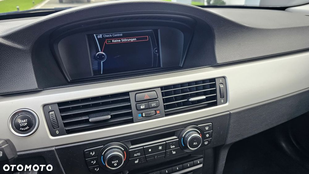 BMW Seria 3 320d - 16