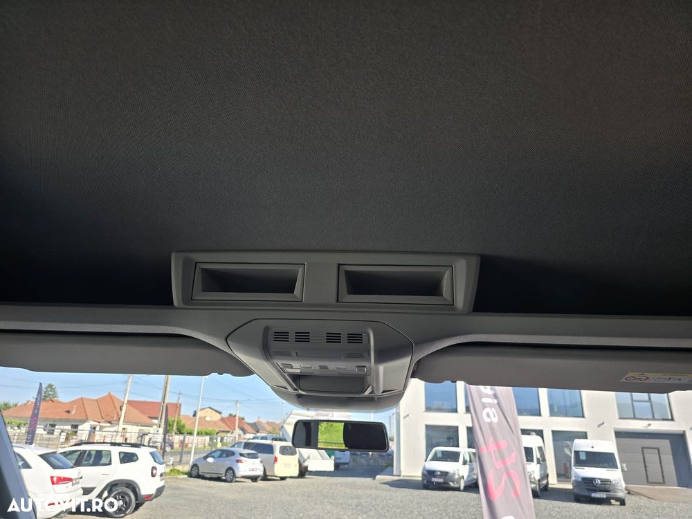 Volkswagen Crafter 140 CP doka 6 loc. bena 2,7 m. 2019 - 28