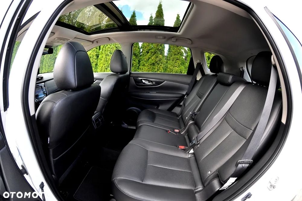 Nissan X-Trail 1.6 DIG-T Tekna 2WD 7os - 24