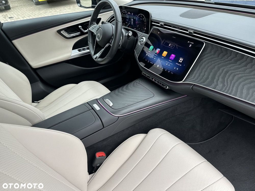 Mercedes-Benz Klasa E 220 d mHEV 4-Matic Avantgarde 9G-Tronic - 18