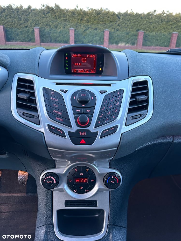 Ford Fiesta 1.25 Viva - 30