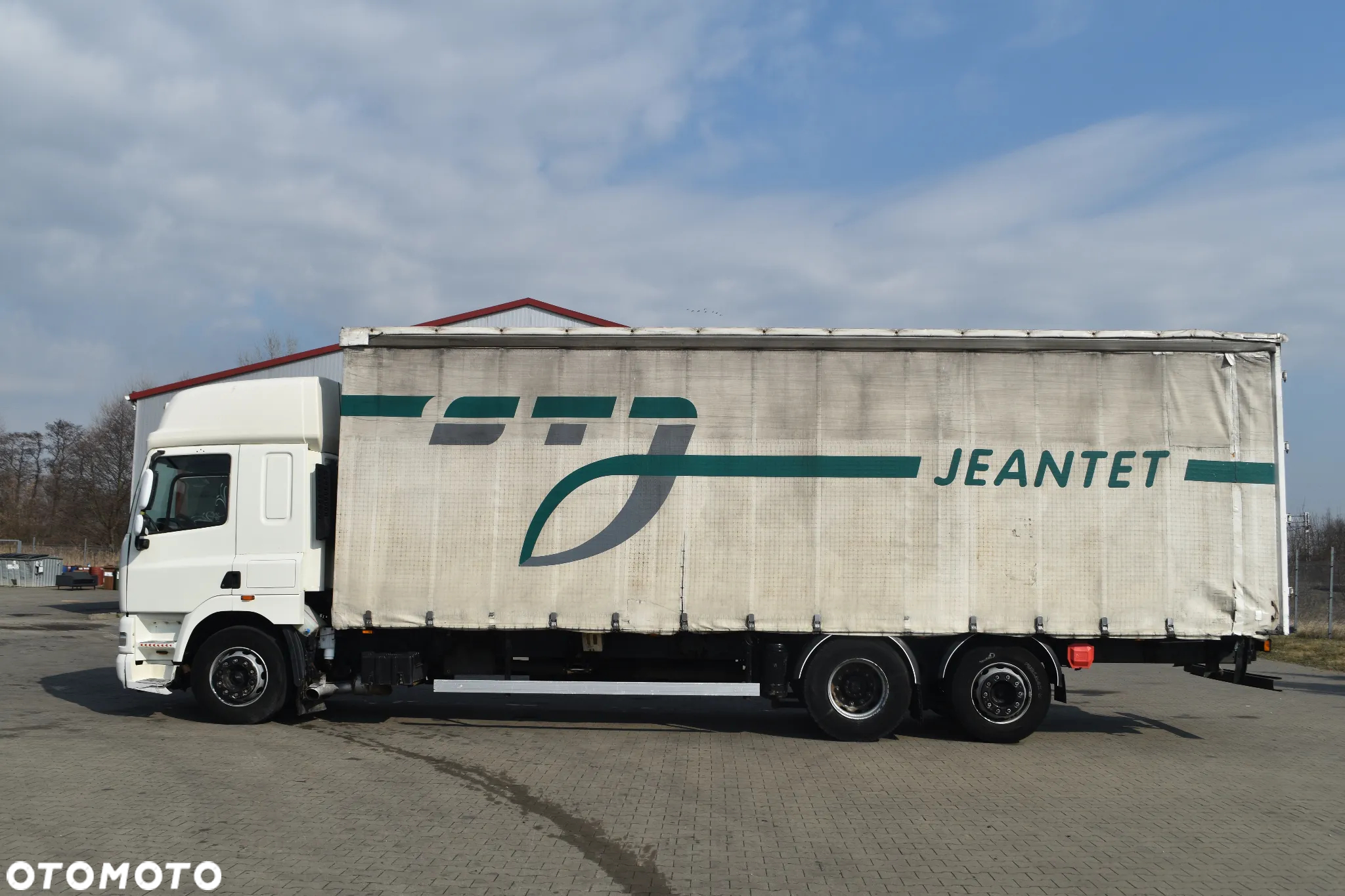 DAF CF 85.360 - 4