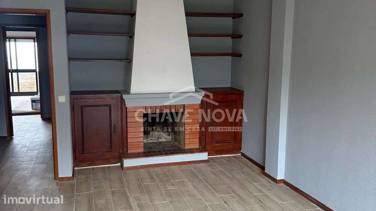 T2 c/ Garagem em Mafamude (Soares dos Reis) - Grande imagem: 2/12