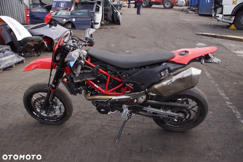 Motocykl na części - GasGas 700 SM 693 cm3 74 KM LC4 2022R Silnik Skrzynia Laga Owiewka Osłona Łańcuch Gmol Siedzenie Manetka Licznik Sterownik Moduł Czujnik - 4