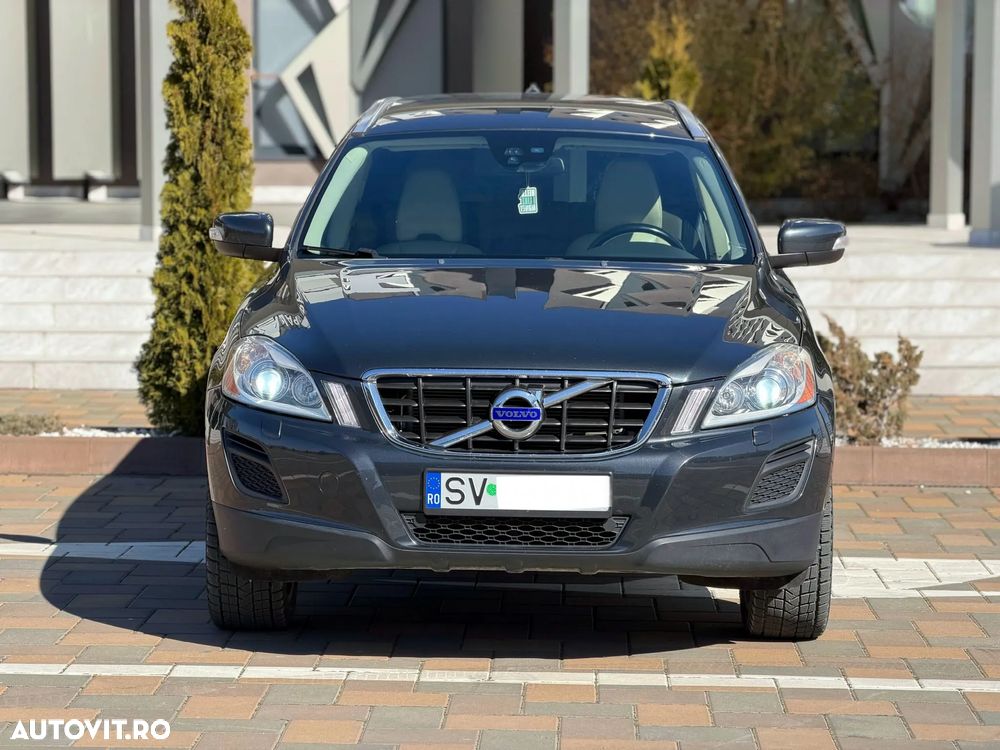 Volvo XC 60 D5 AWD Geartronic Summum - 1
