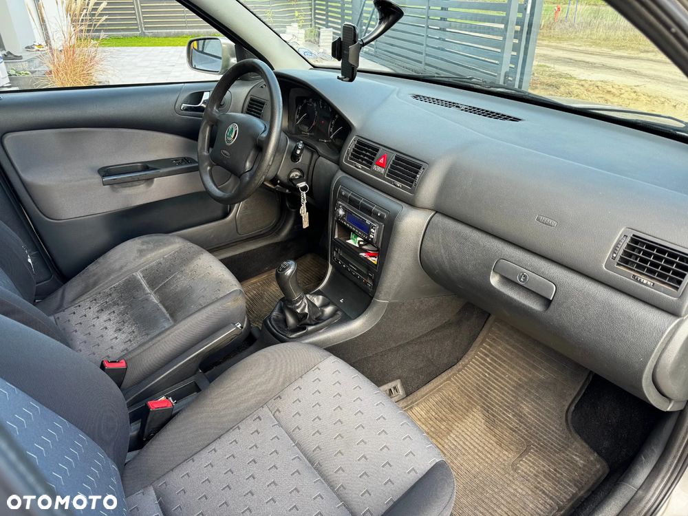 Skoda Octavia 1.6 Tour Plus Ice - 14