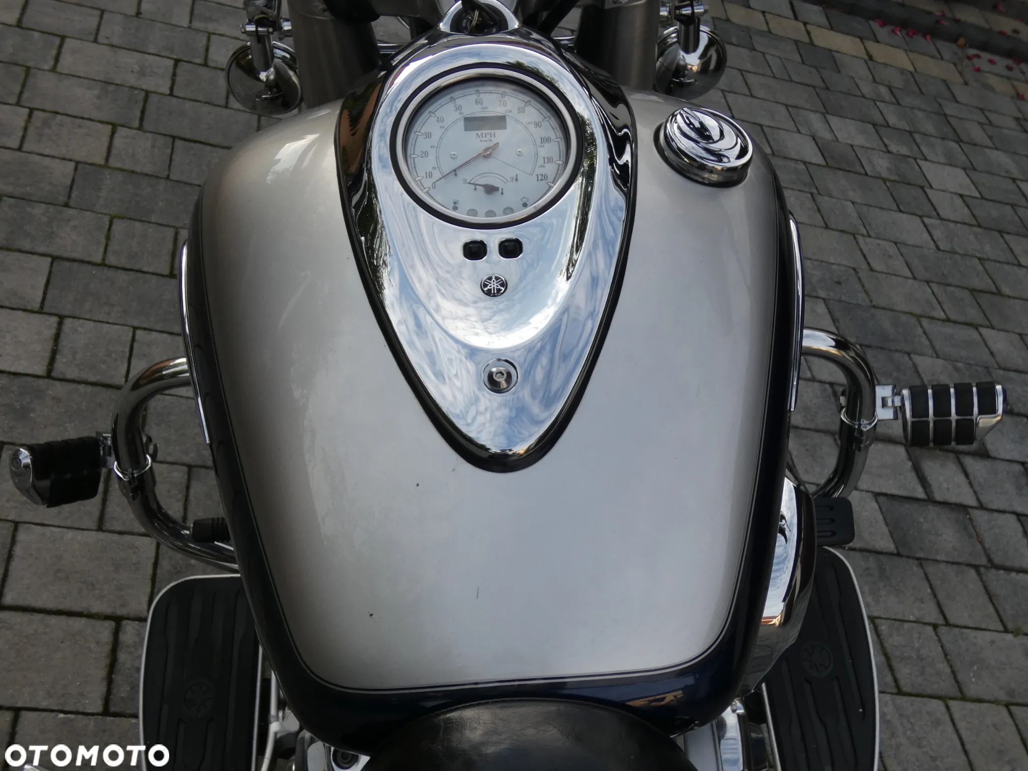Yamaha Road Star - 35