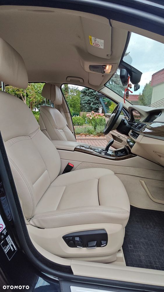 BMW Seria 5 525d xDrive Modern Line - 15