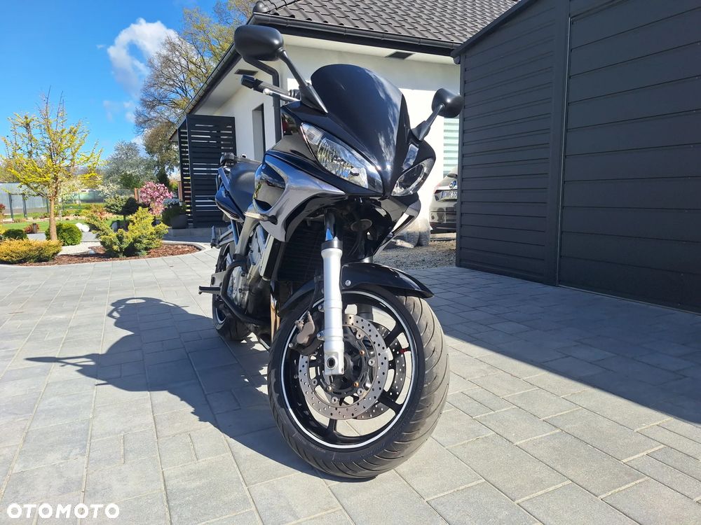 Yamaha FZ6 - 1