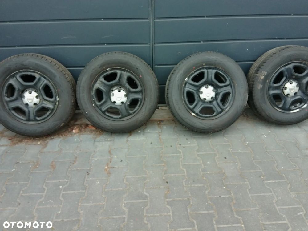 DACIA DUSTER 4 SZT KOLA 16'' 215 65 STALOWE FELGI OPONY DOT 0326 YOKOHAMA CENA Z DOSTAWA