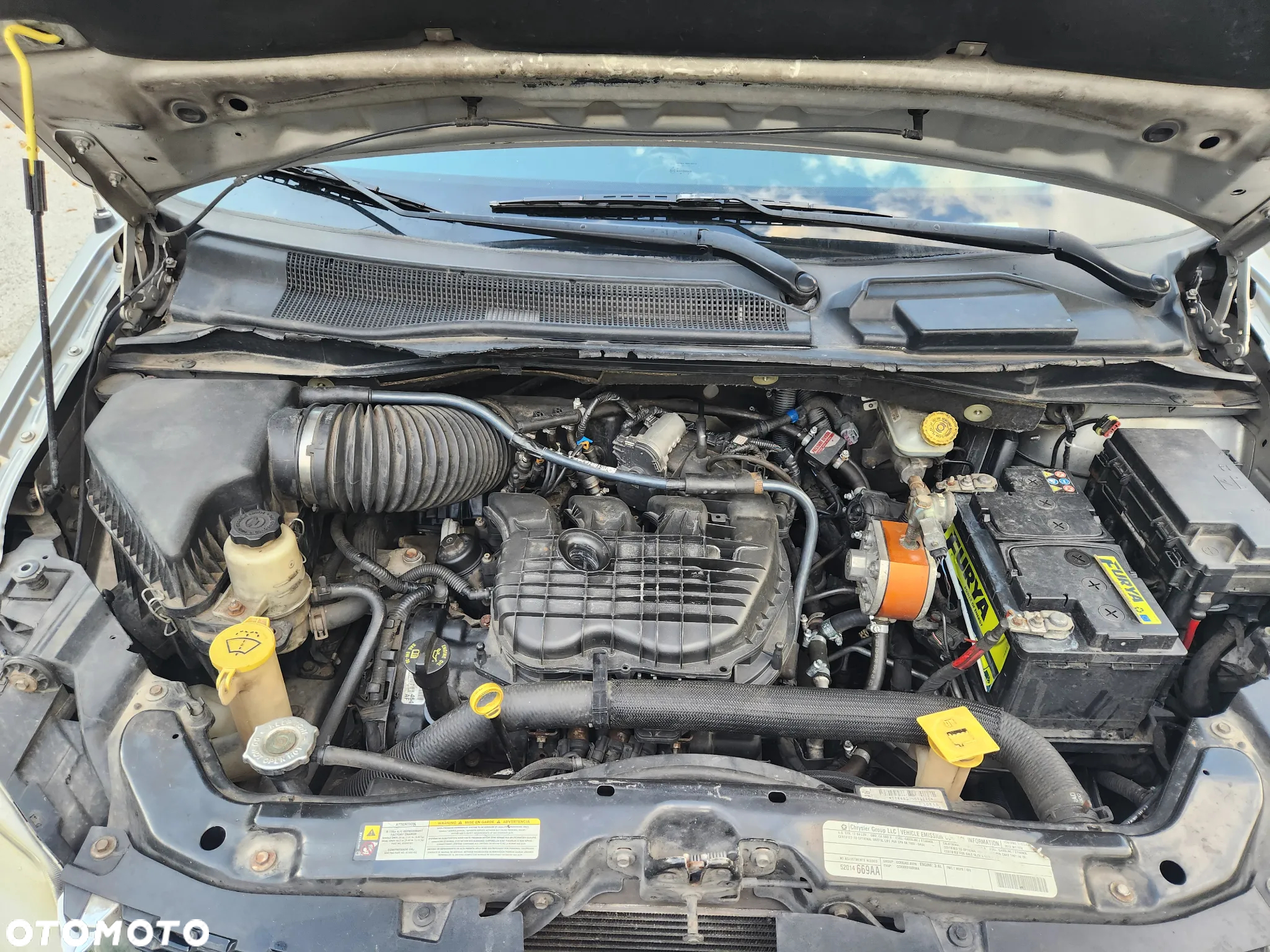Dodge Grand Caravan - 10