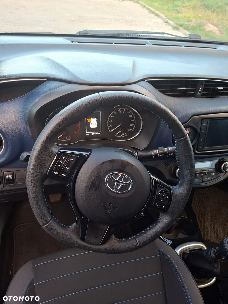 Toyota Yaris 1.5 Selection - 6