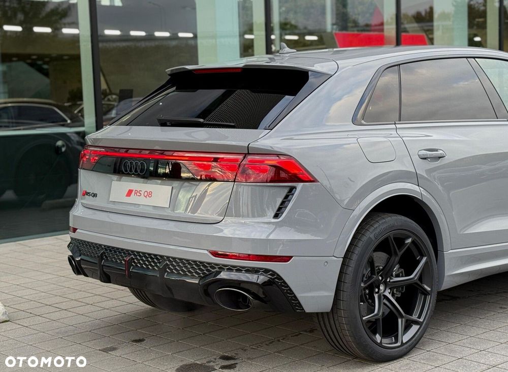Audi RS Q8 - 14