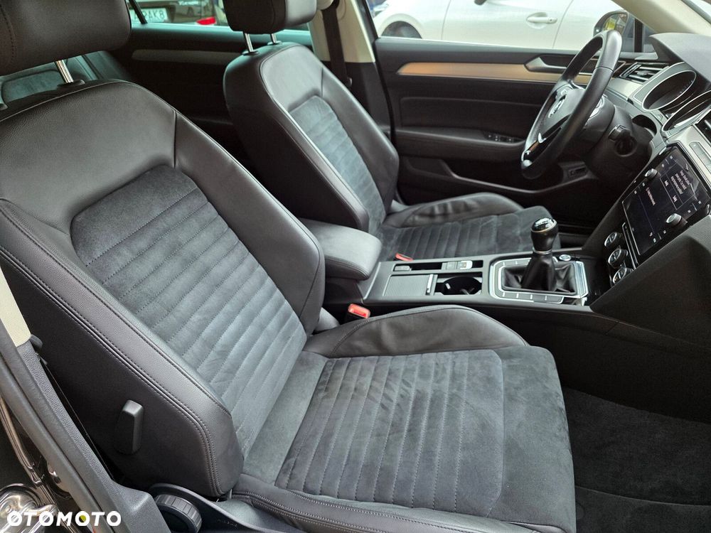 Volkswagen Passat Variant - 14
