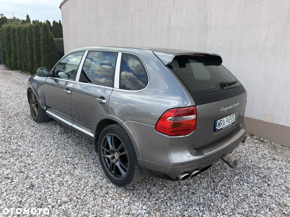 Porsche Cayenne Turbo - 5