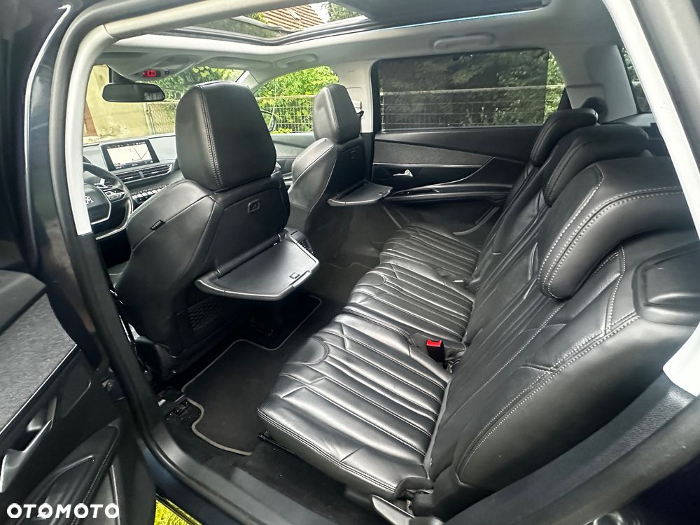 Peugeot 5008 PureTech 130 EAT8 Stop & Start Allure Pack - 18
