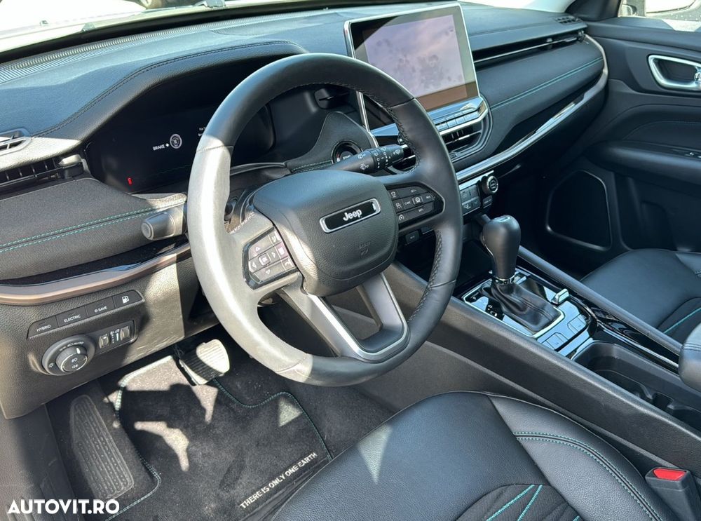 Jeep Compass 1.3 T4 4xe PLUG-IN HYBRID Automatik Upland - 9