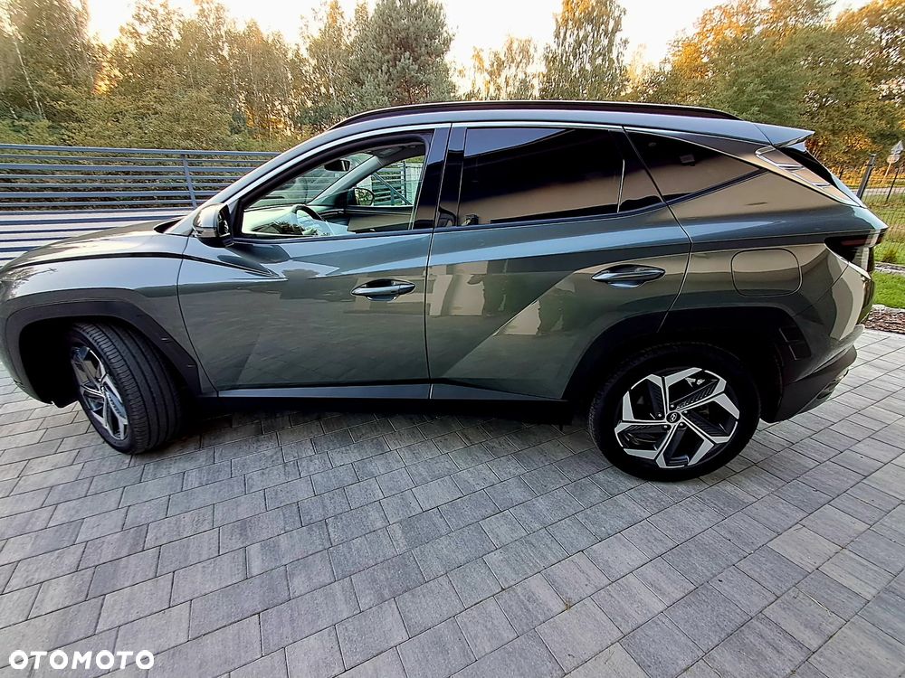 Hyundai Tucson 1.6 T-GDi HEV Executive 2WD - 13