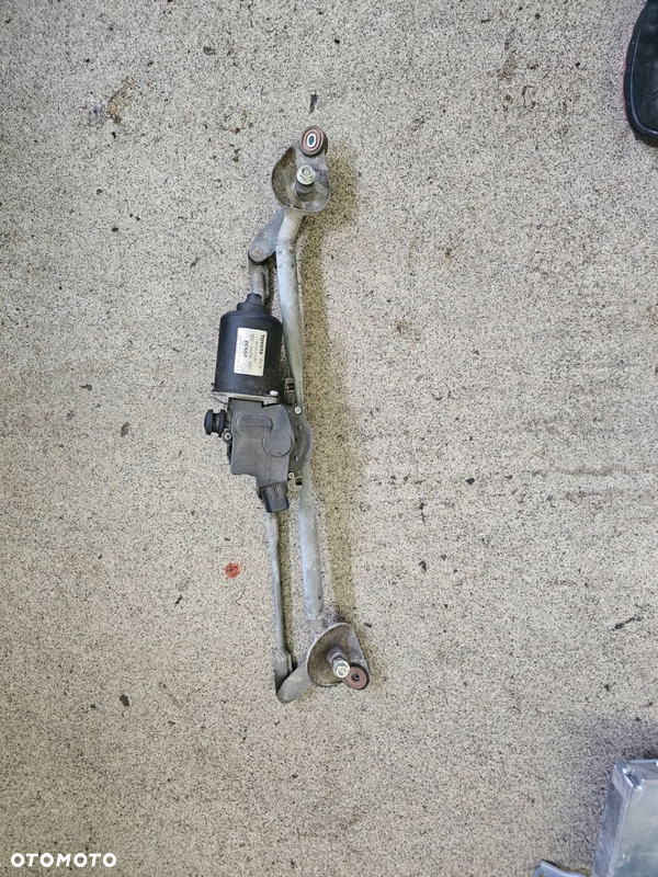 Mechanizm wycieraczek przód 85110-05060 Toyota Avensis T25