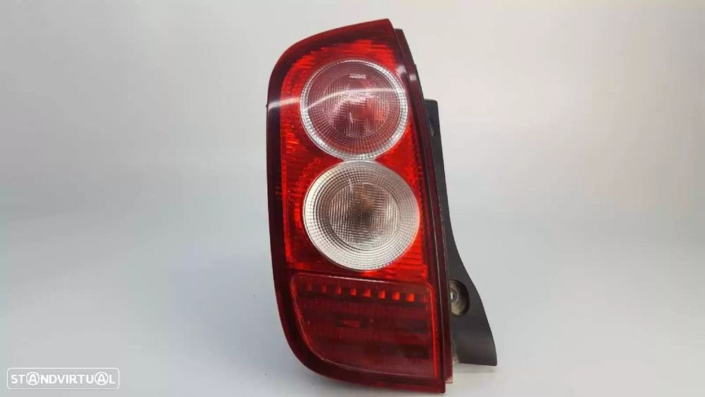 FAROLIM TRASEIRO ESQUERDO NISSAN MICRA III 2004 -B6555AX720 - 4