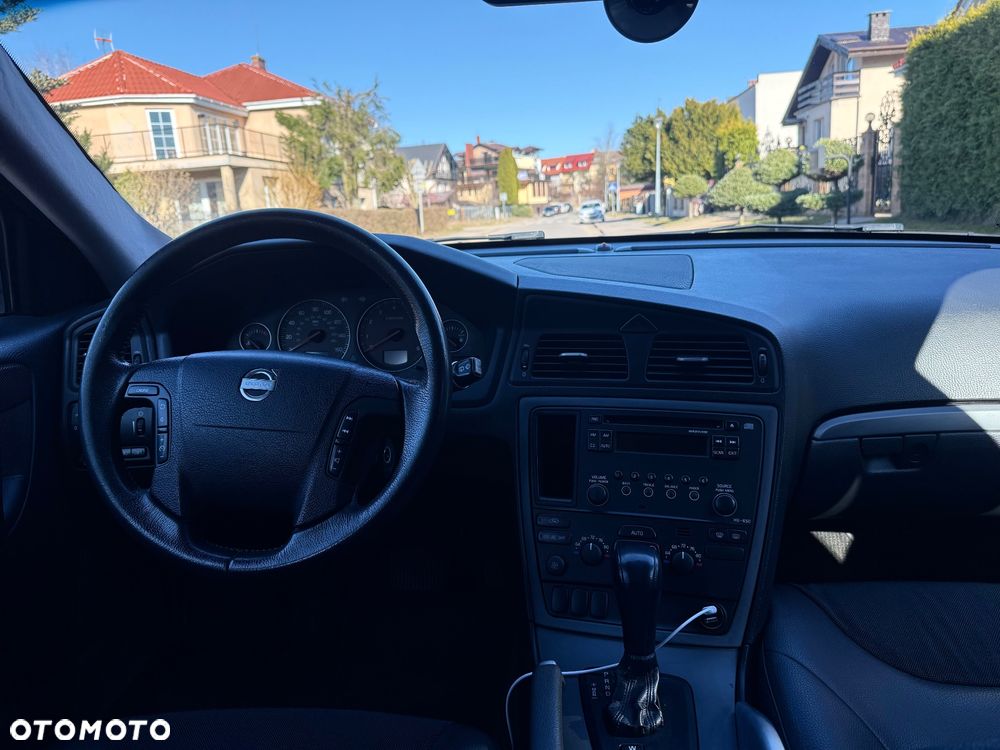 Volvo XC 70 AWD Momentum - 17