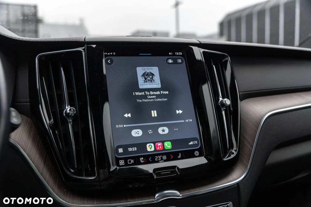 Volvo XC 60 D4 SCR AWD Inscription - 32