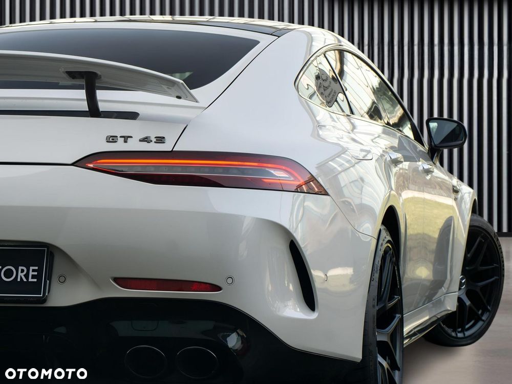 Mercedes-Benz AMG GT 43 - 15