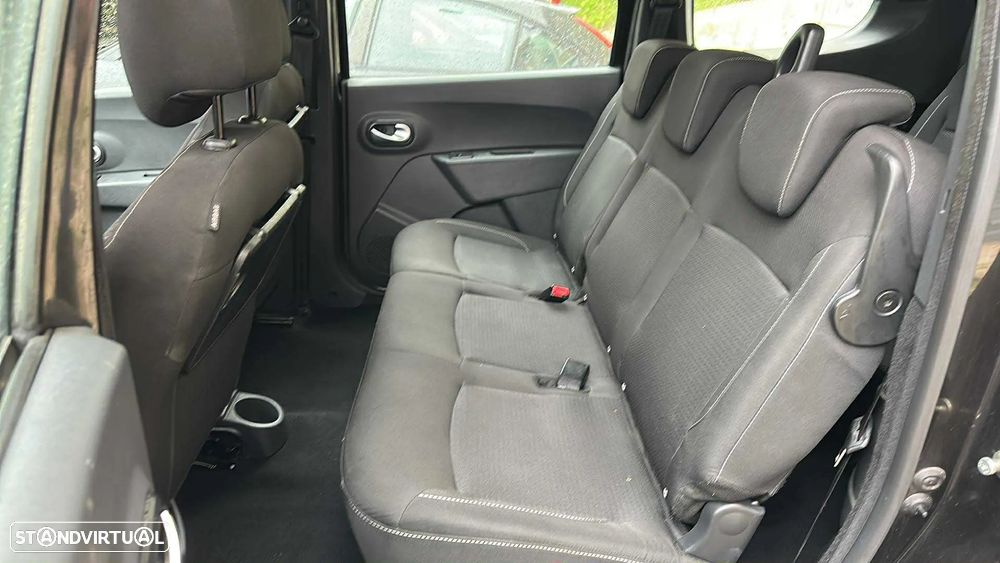 Dacia Lodgy 1.5 Blue dCi Comfort 7L - 12