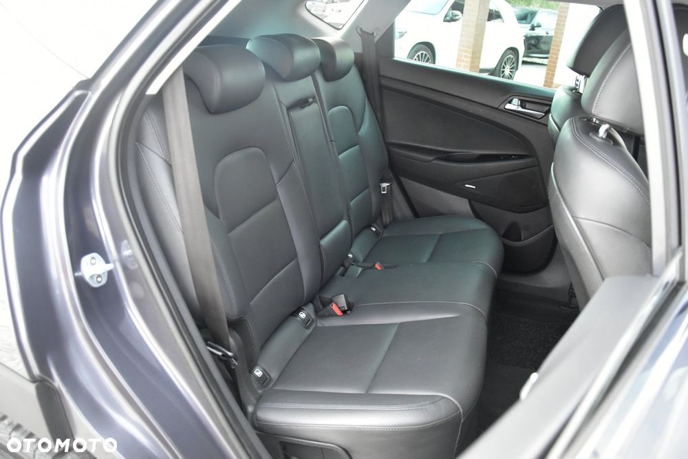 Hyundai Tucson blue 1.6 CRDi 2WD DCT Premium - 23