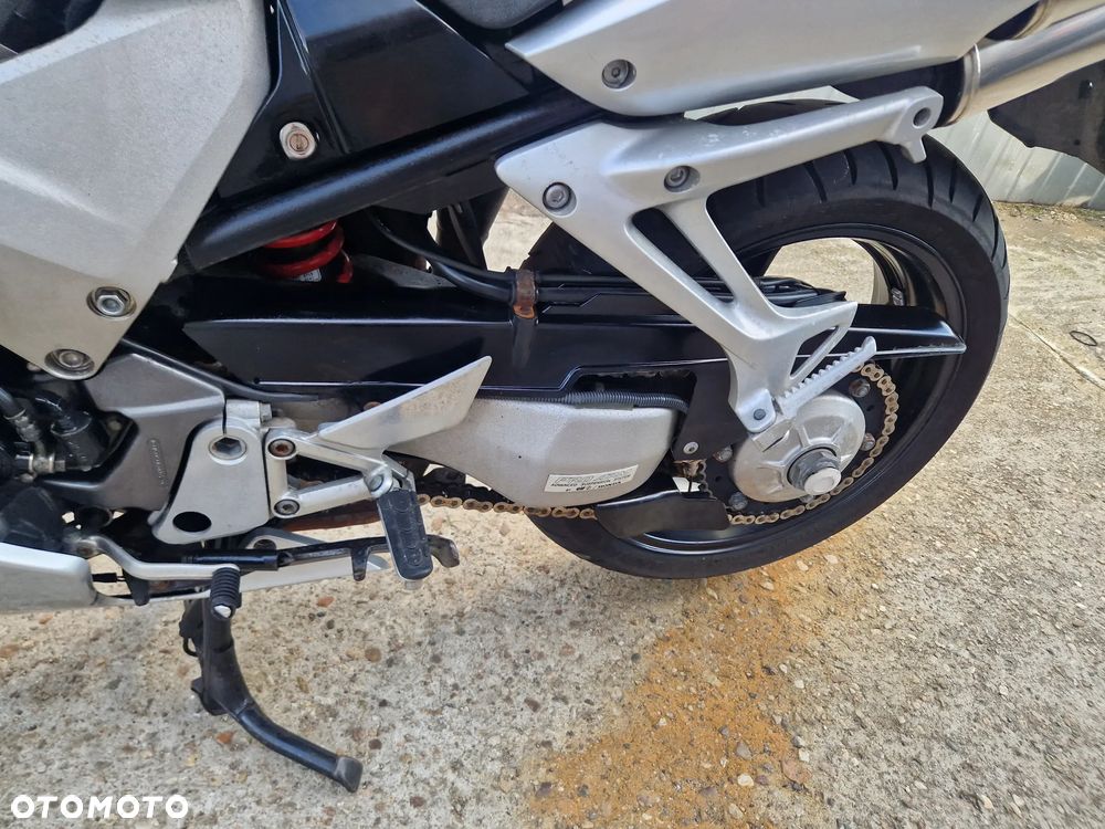 Honda VFR - 31