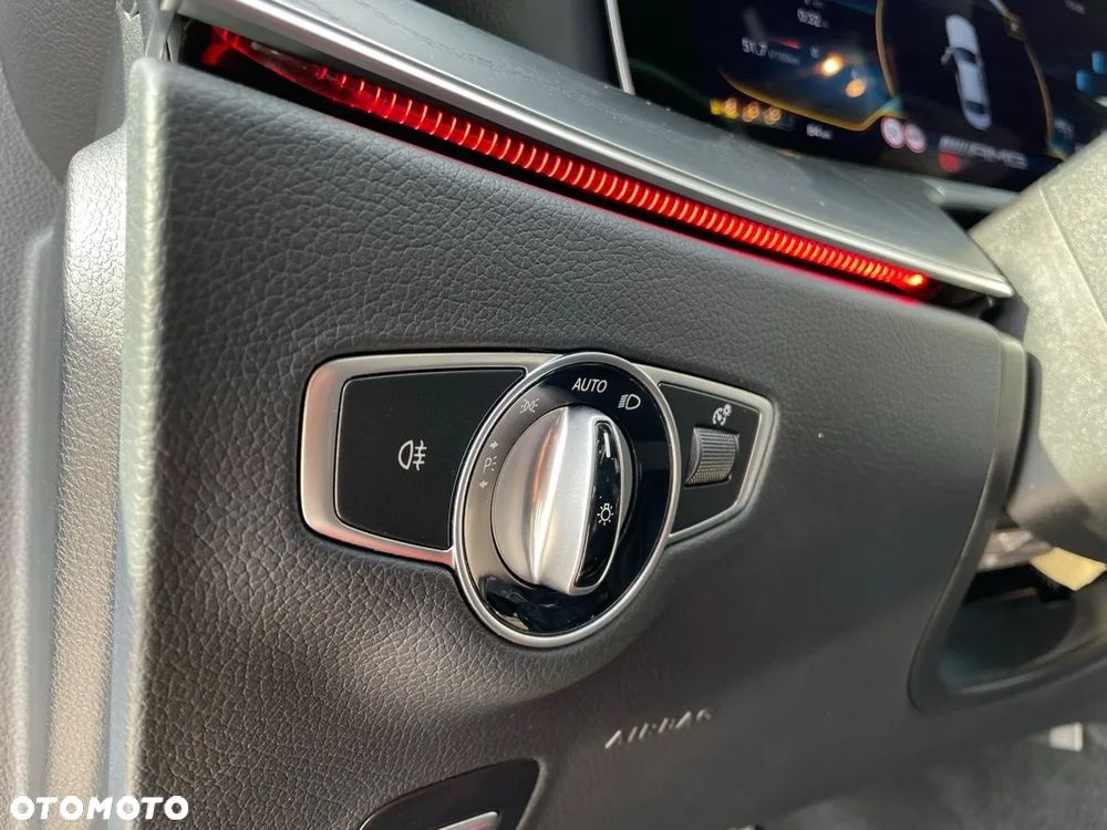 Mercedes-Benz Klasa E - 20