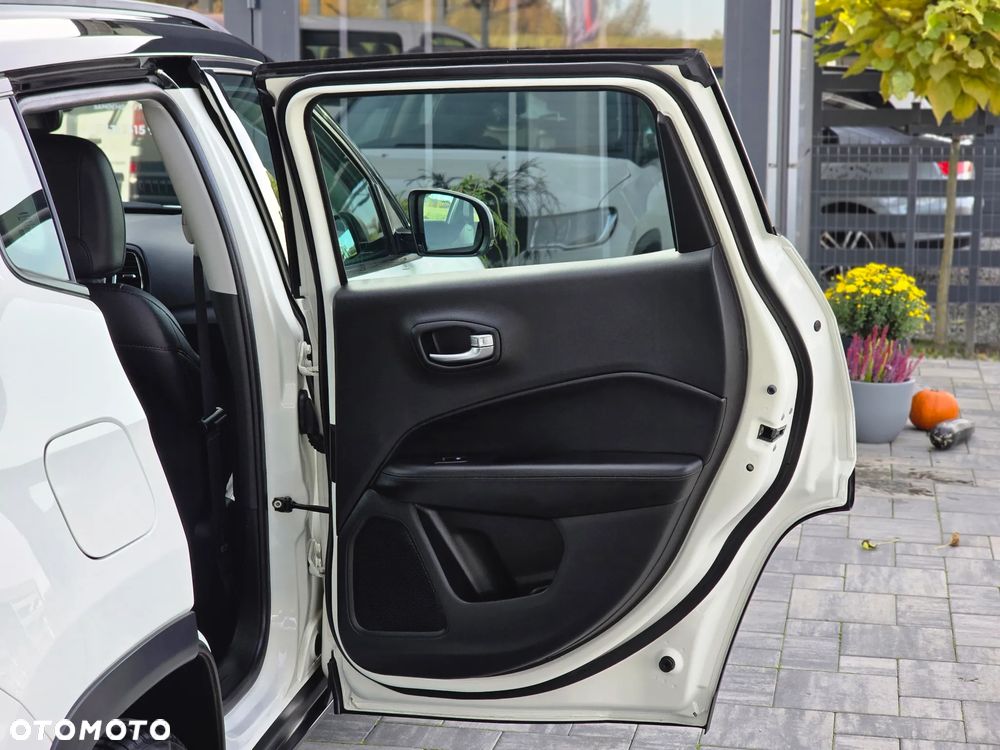 Jeep Compass 1.4 MultiAir Limited - 39