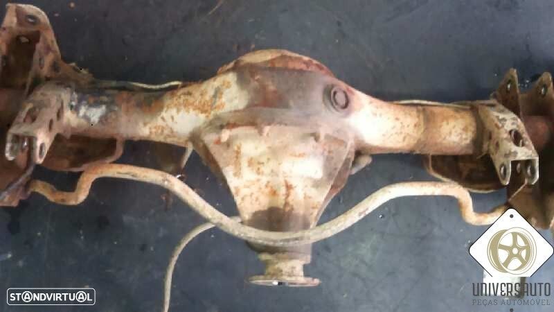 CHARRIOT TRASEIRO MITSUBISHI PAJERO 1992 - 3