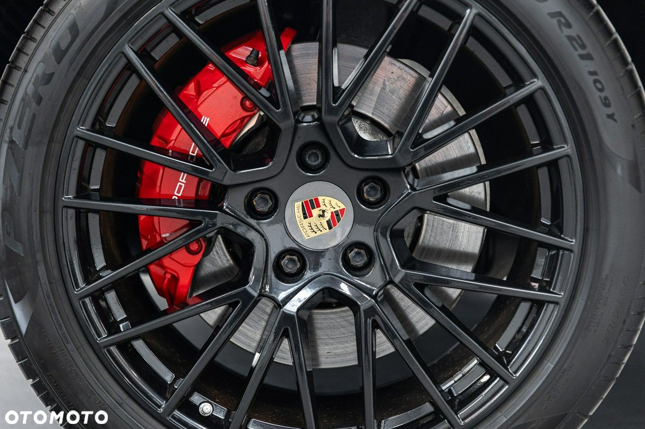 Porsche Cayenne GTS - 17