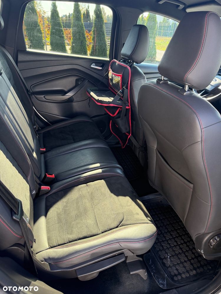 Ford Kuga - 13