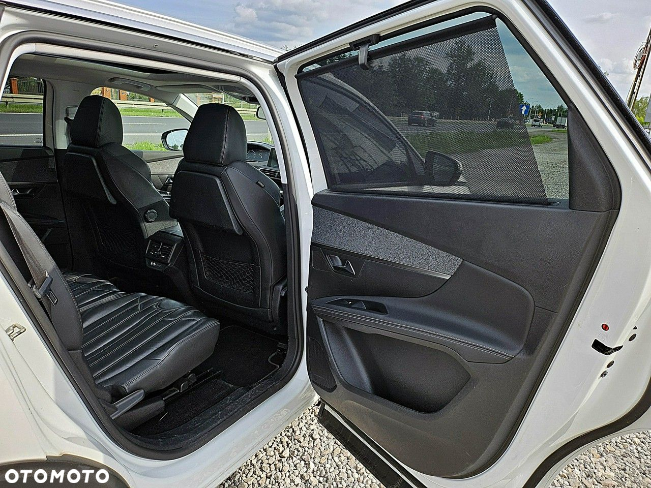 Peugeot 5008 PureTech 180 EAT8 Stop & Start Crossway - 24