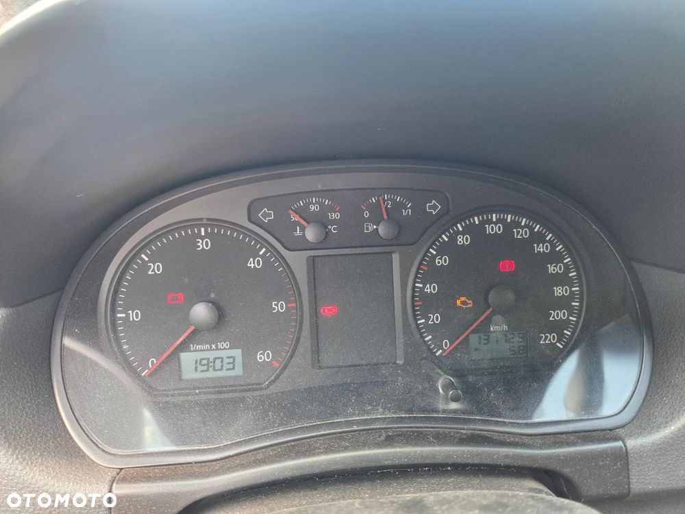 Volkswagen Polo - 16