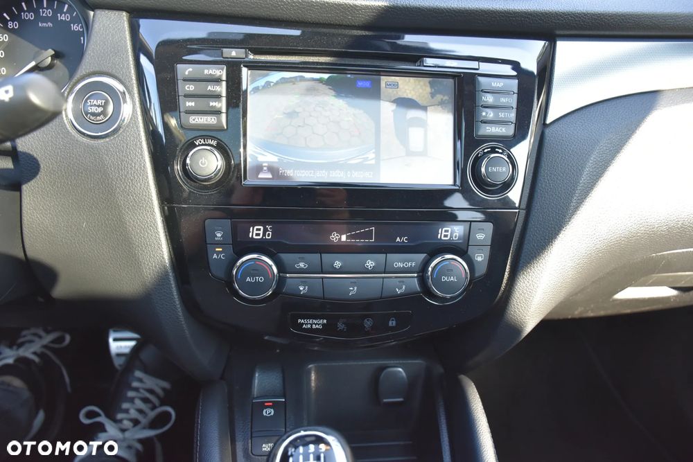 Nissan Qashqai 1.6 dCi DPF tekna - 18